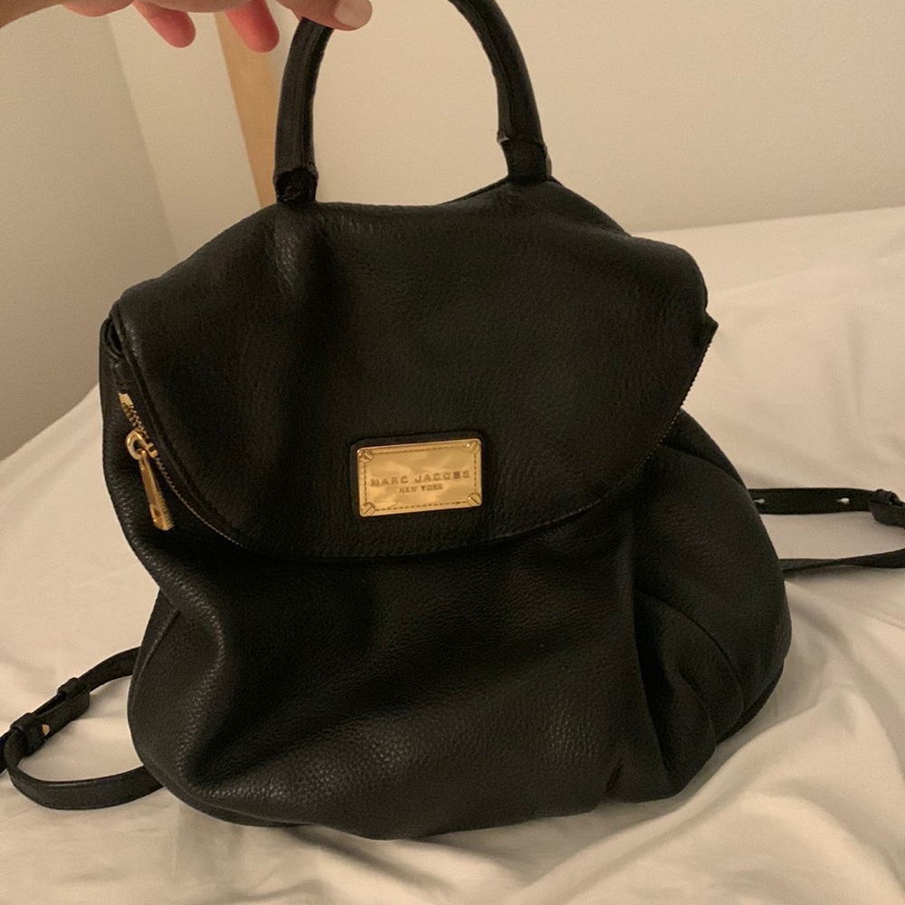 Marc Jacobs Back pack. Great for everyday wear!